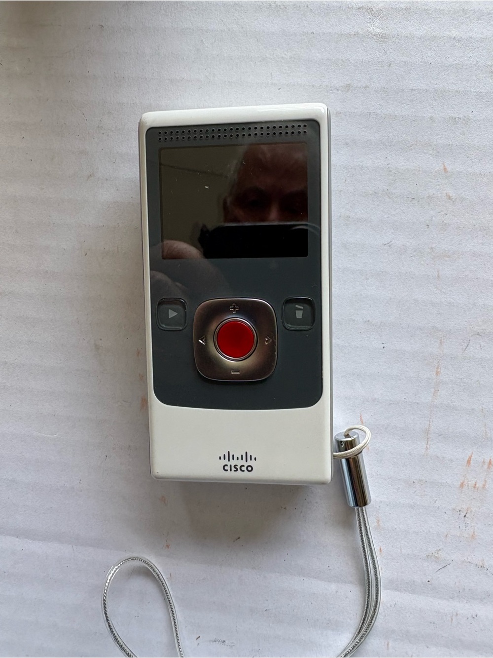 Cisco Flip Video White Handheld Media Recorder with Red Record Button